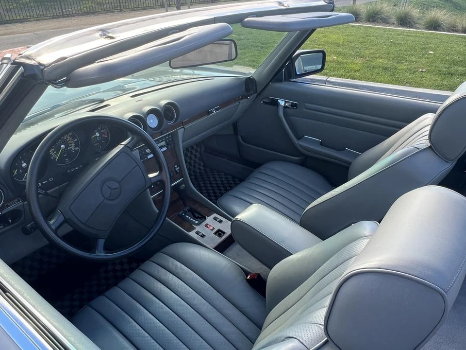 1987 Mercedes-Benz R107 SL-Class - Image 26 of 31