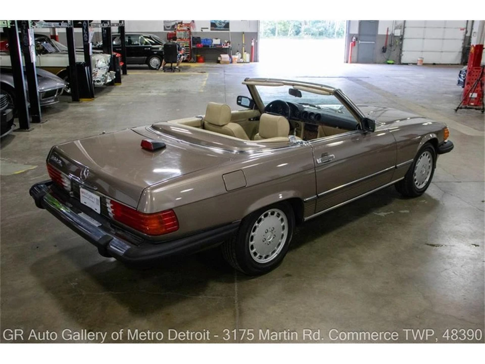 1987 Mercedes-Benz R107 SL-Class - Image 9 of 31