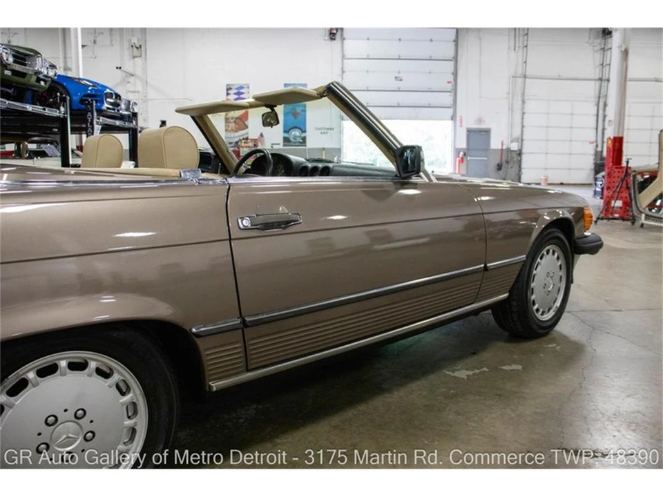1987 Mercedes-Benz R107 SL-Class - Image 23 of 31
