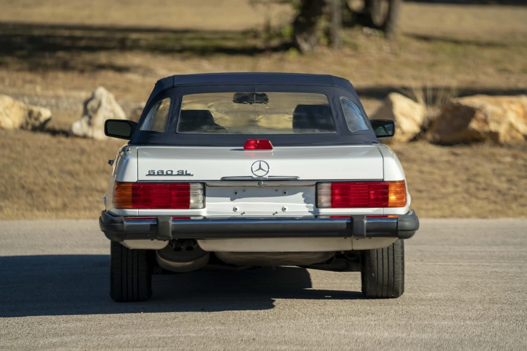 1987 Mercedes-Benz R107 SL-Class - Image 29 of 31