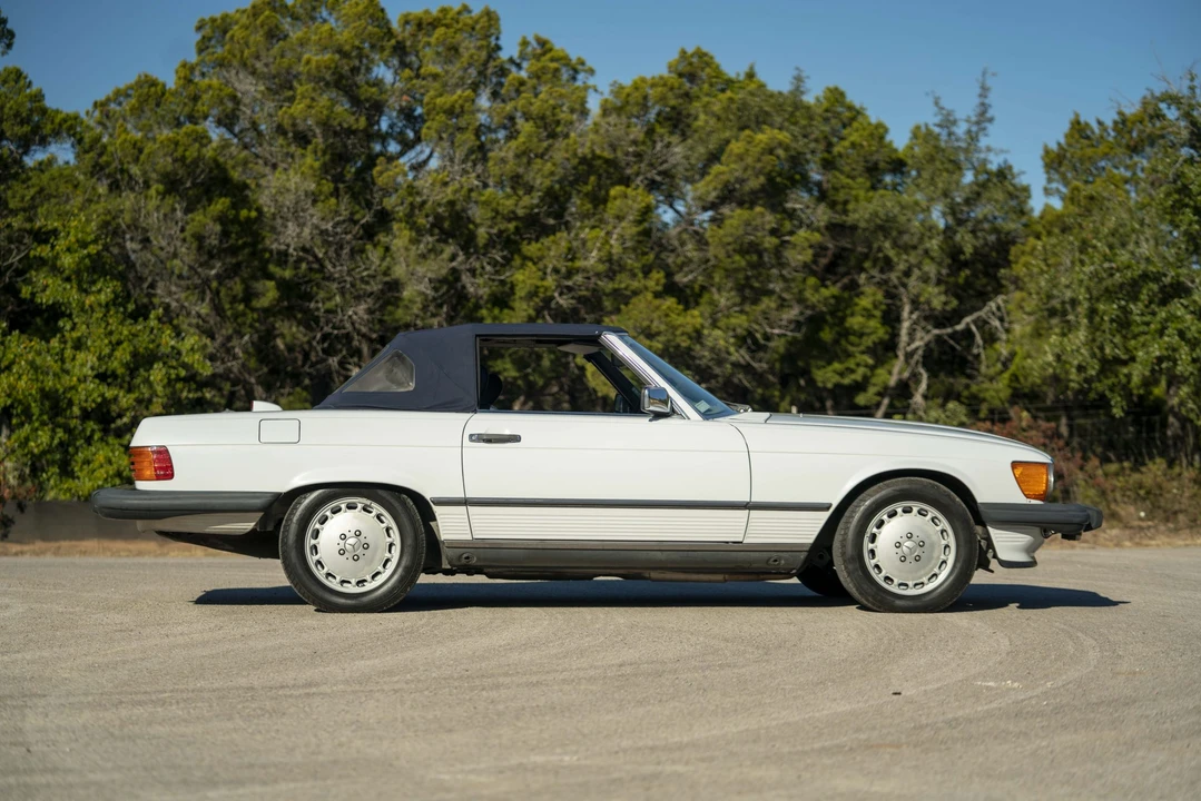 1987 Mercedes-Benz R107 SL-Class - Image 24 of 31