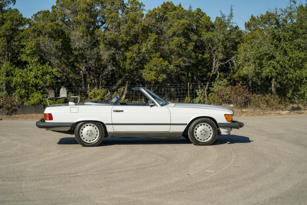 1987 Mercedes-Benz R107 SL-Class - Image 11 of 31