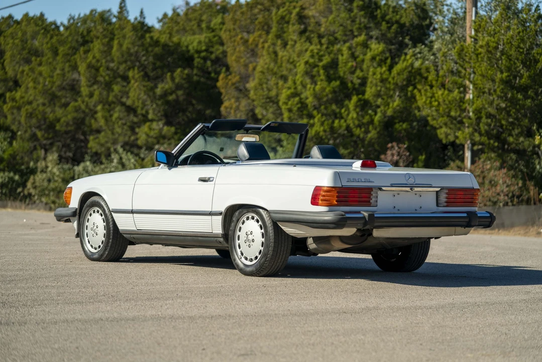 1987 Mercedes-Benz R107 SL-Class - Image 16 of 31
