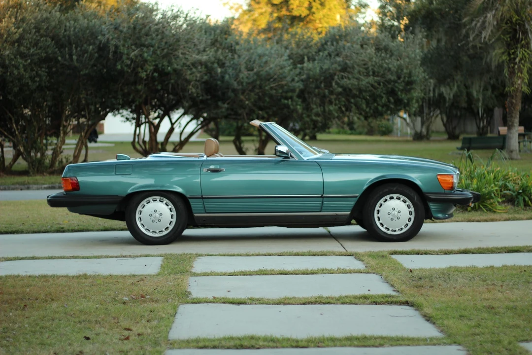 1987 Mercedes-Benz R107 SL-Class - Image 2 of 31