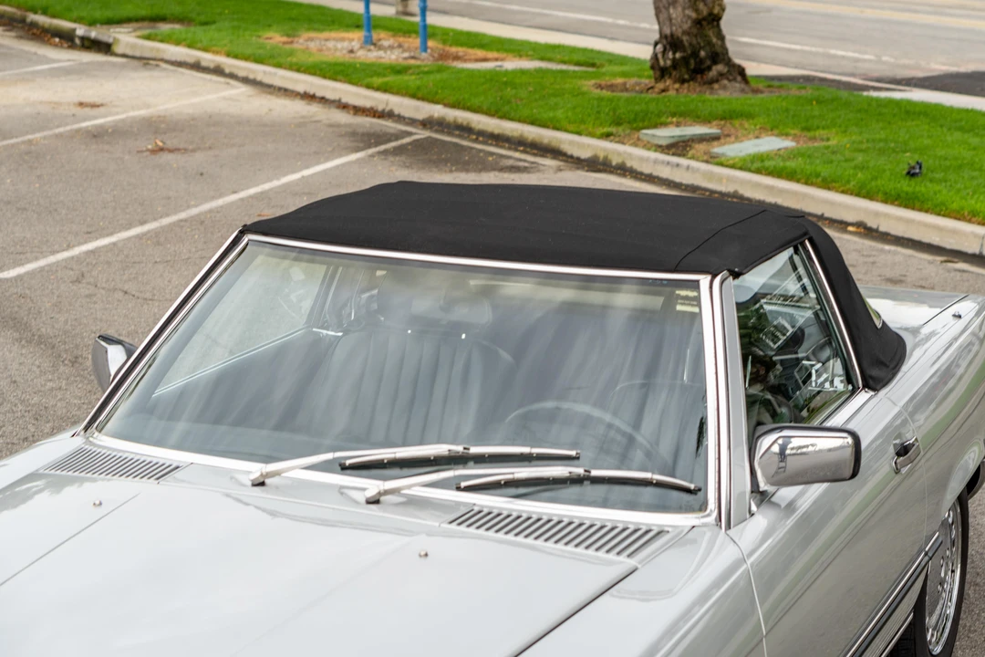 1987 Mercedes-Benz R107 SL-Class - Image 28 of 31