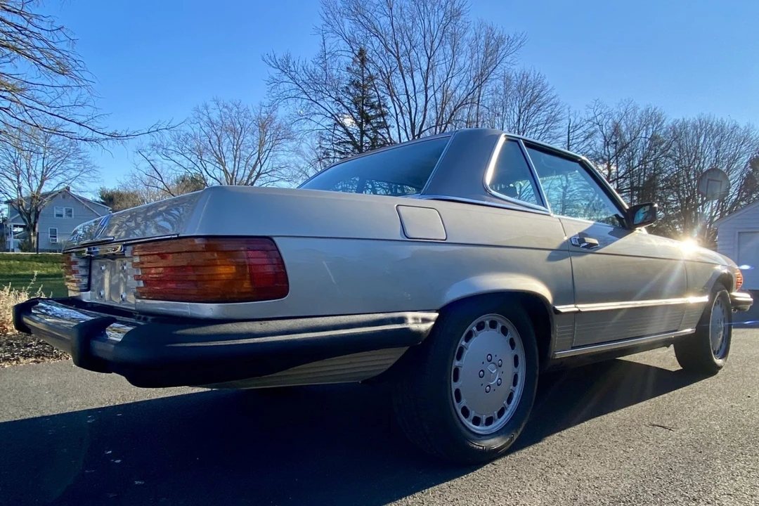 1987 Mercedes-Benz R107 SL-Class - Image 24 of 31