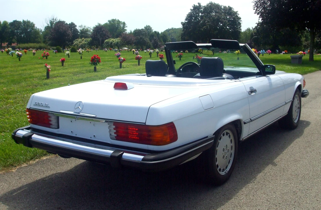 1987 Mercedes-Benz R107 SL-Class - Image 4 of 31