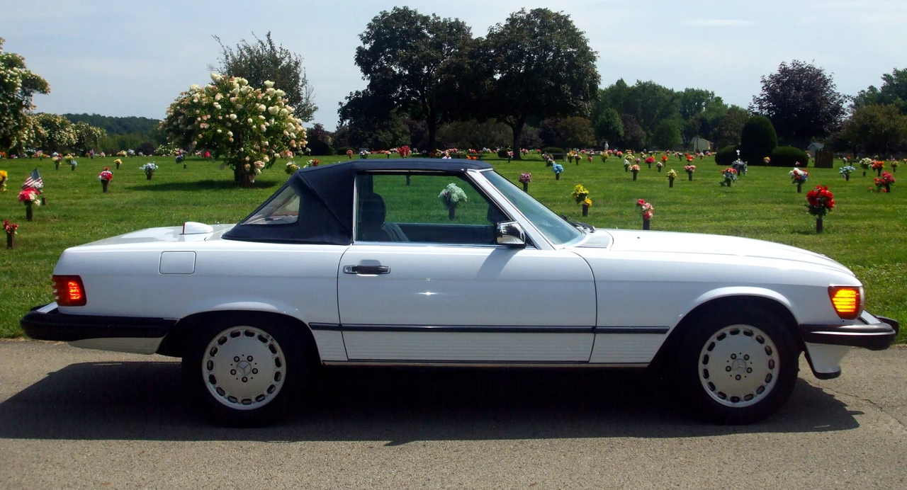 1987 Mercedes-Benz R107 SL-Class - Image 11 of 31