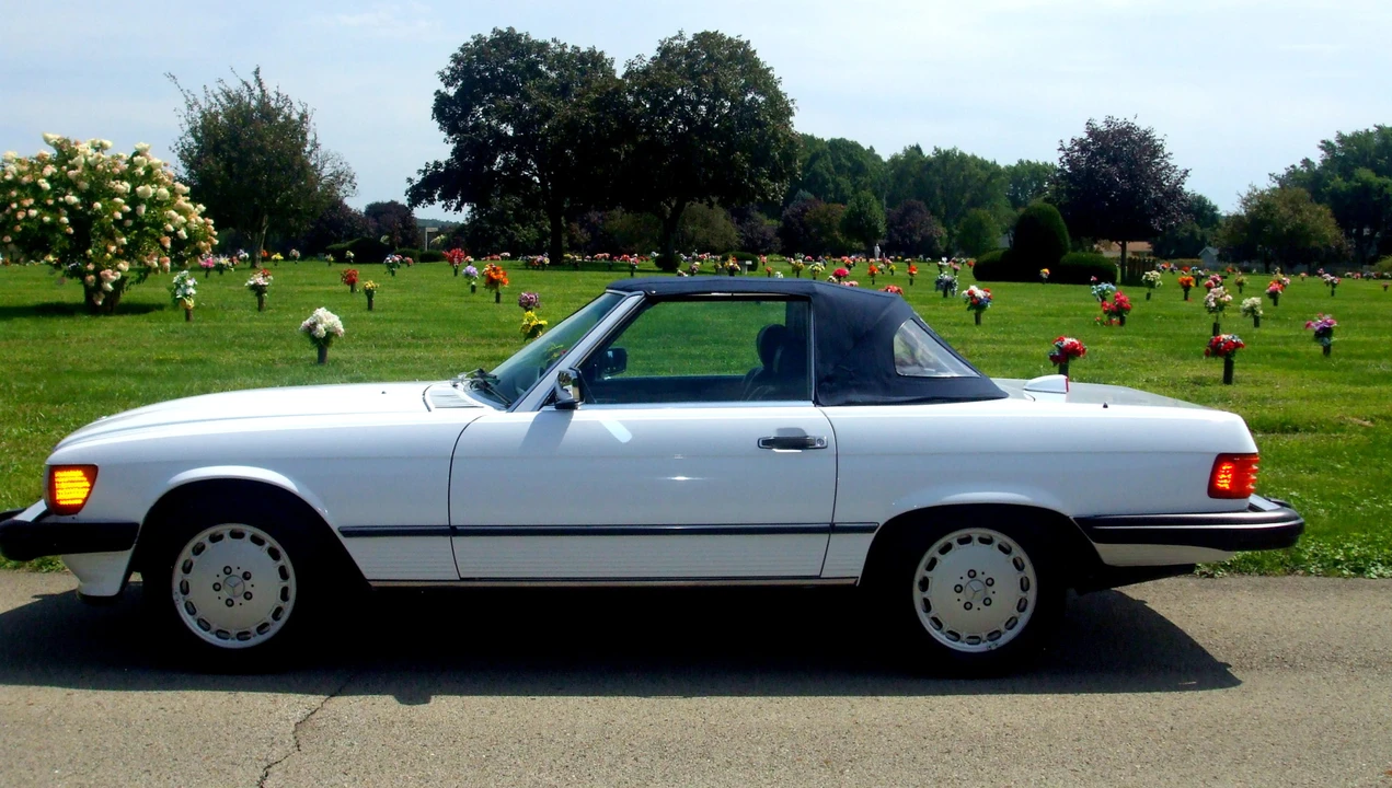 1987 Mercedes-Benz R107 SL-Class - Image 14 of 31