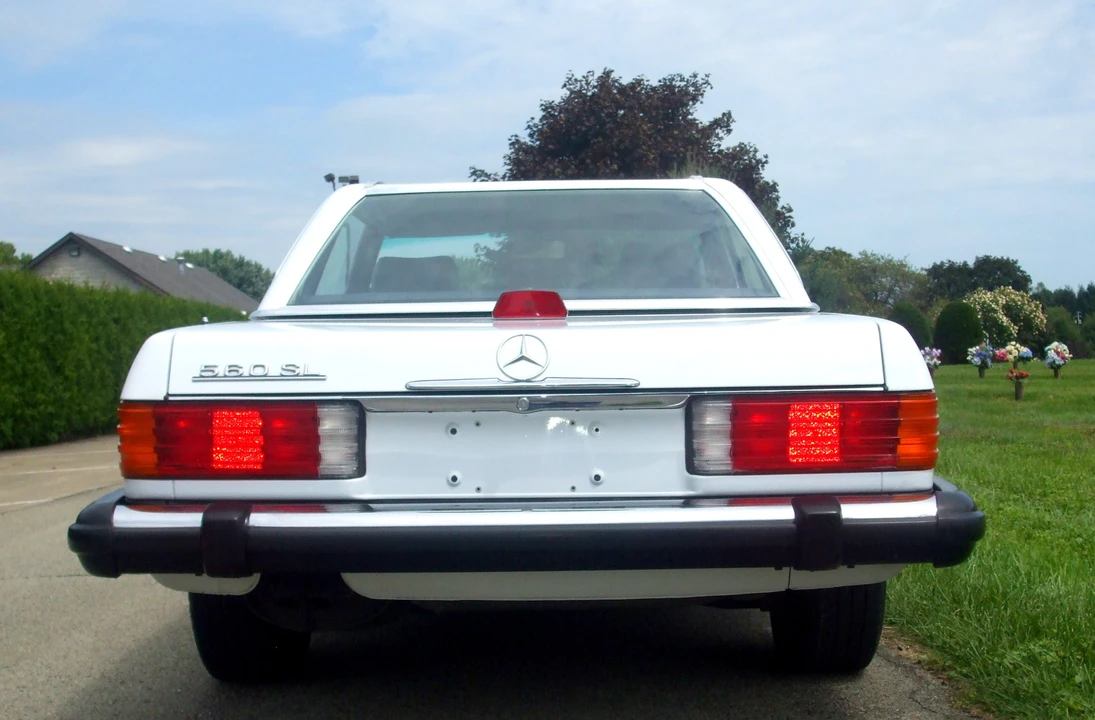 1987 Mercedes-Benz R107 SL-Class - Image 17 of 31
