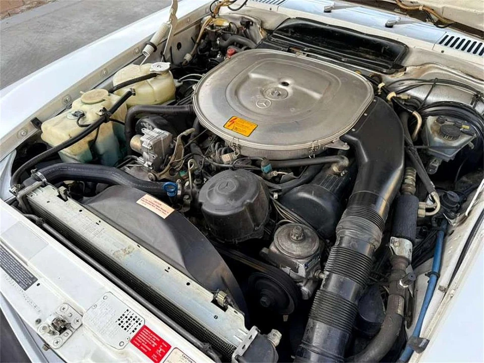 1987 Mercedes-Benz R107 SL-Class - Image 17 of 31