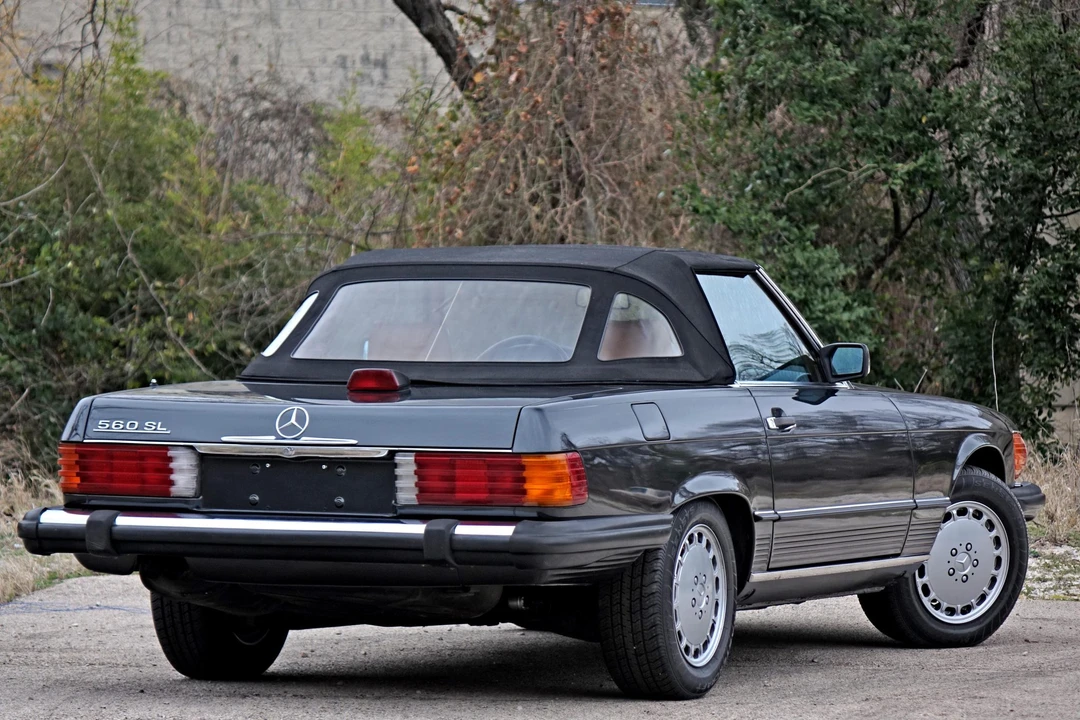 1987 Mercedes-Benz R107 SL-Class - Image 4 of 31