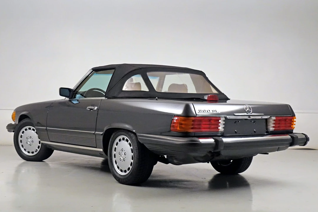1987 Mercedes-Benz R107 SL-Class - Image 18 of 31