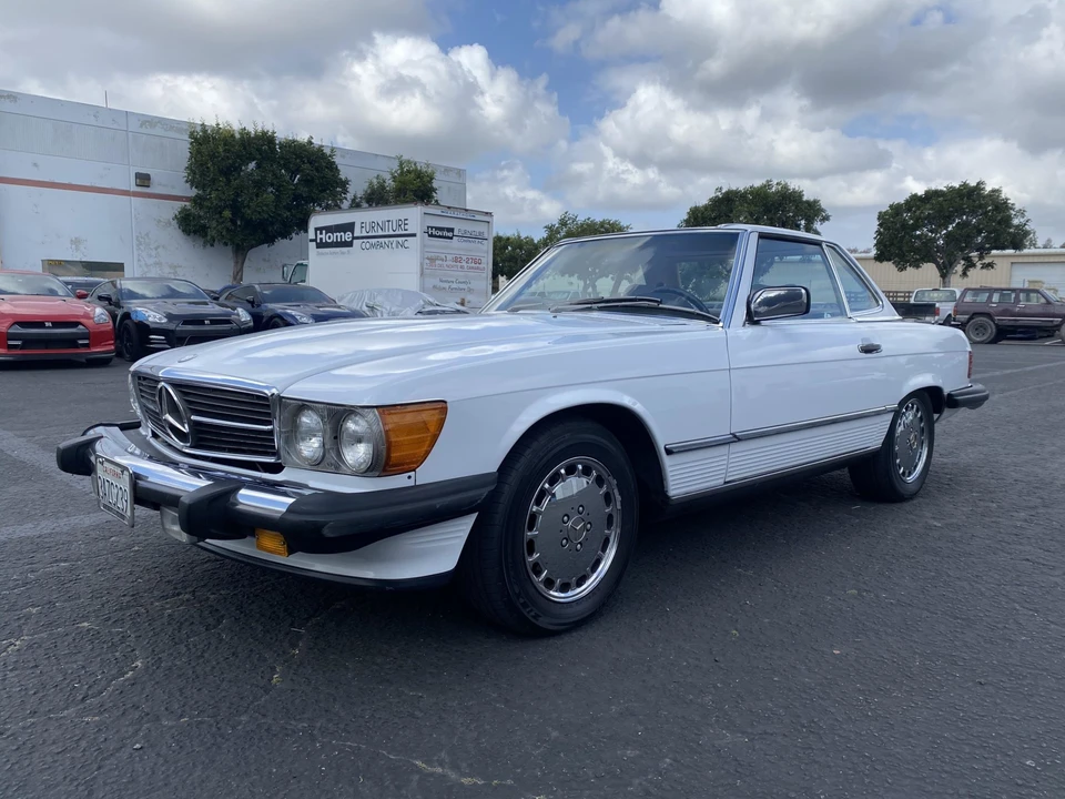 1987 Mercedes-Benz R107 SL-Class - Image 2 of 31