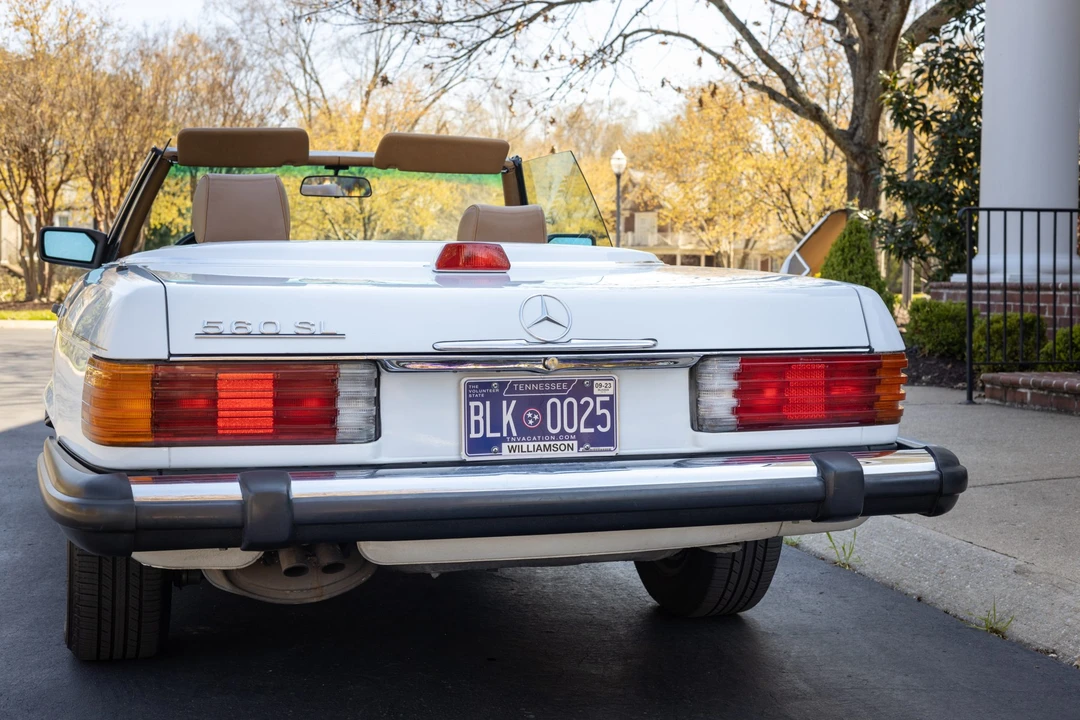 1987 Mercedes-Benz R107 SL-Class - Image 11 of 31