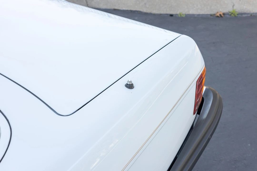 1987 Mercedes-Benz R107 SL-Class - Image 23 of 31