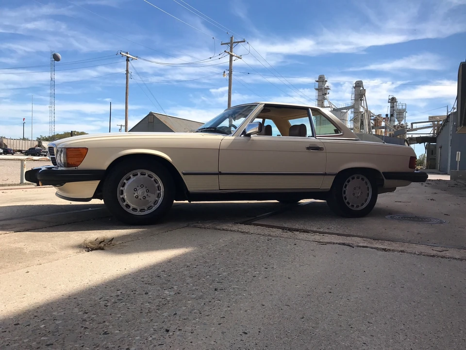 1987 Mercedes-Benz R107 SL-Class - Image 17 of 31