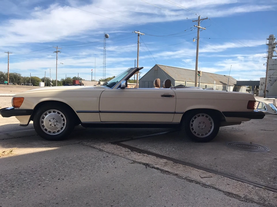 1987 Mercedes-Benz R107 SL-Class - Image 26 of 31