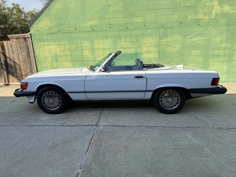 1987 Mercedes-Benz R107 SL-Class - Image 4 of 31