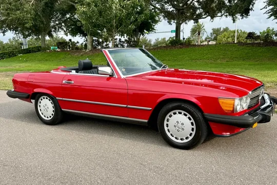1987 Mercedes-Benz 560SL