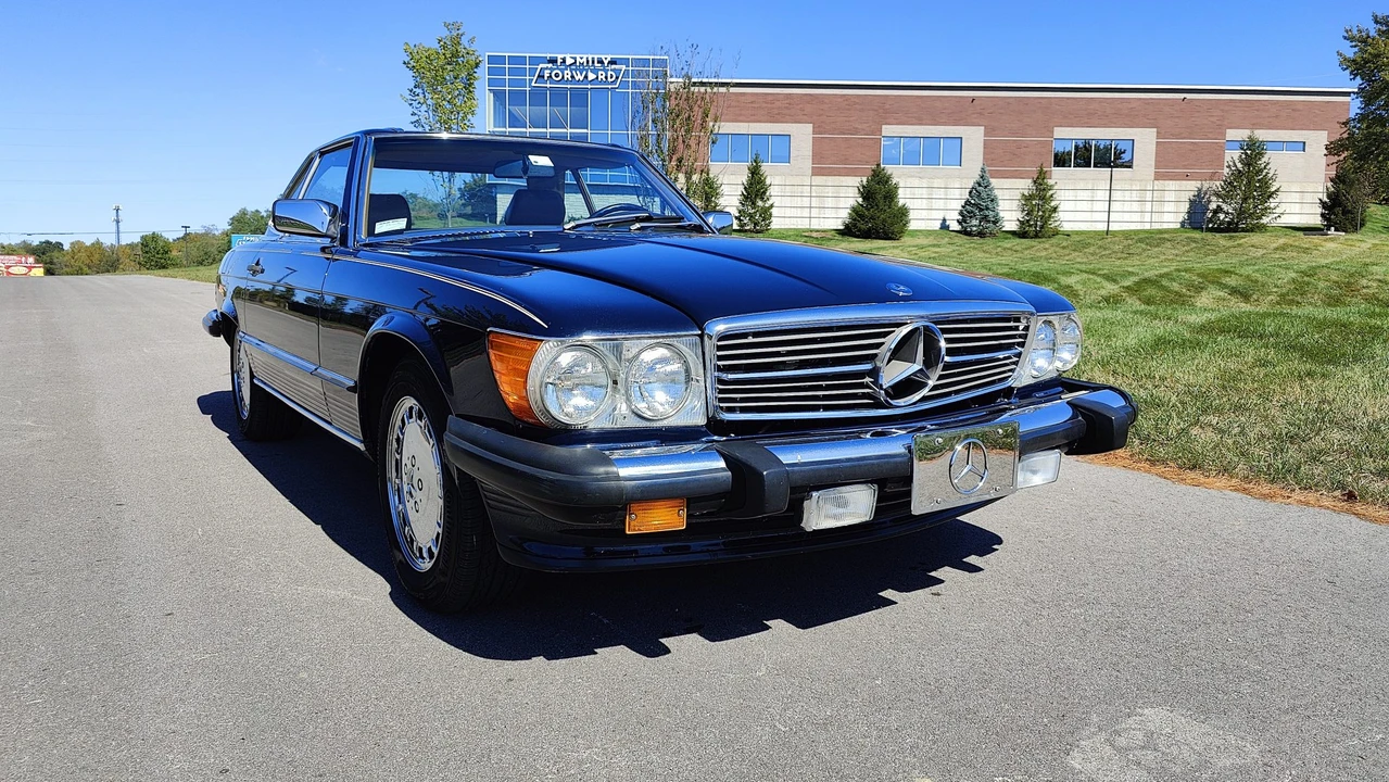 1987 Mercedes-Benz R107 SL-Class - Image 2 of 31