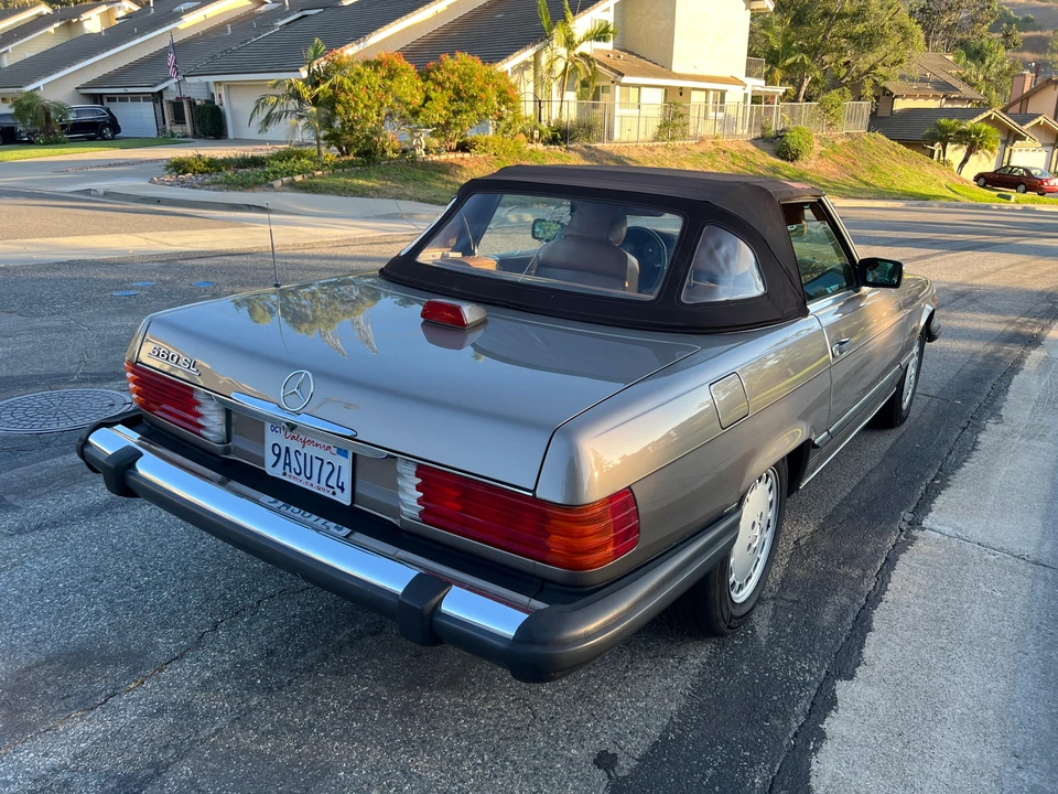 1987 Mercedes-Benz R107 SL-Class - Image 20 of 31