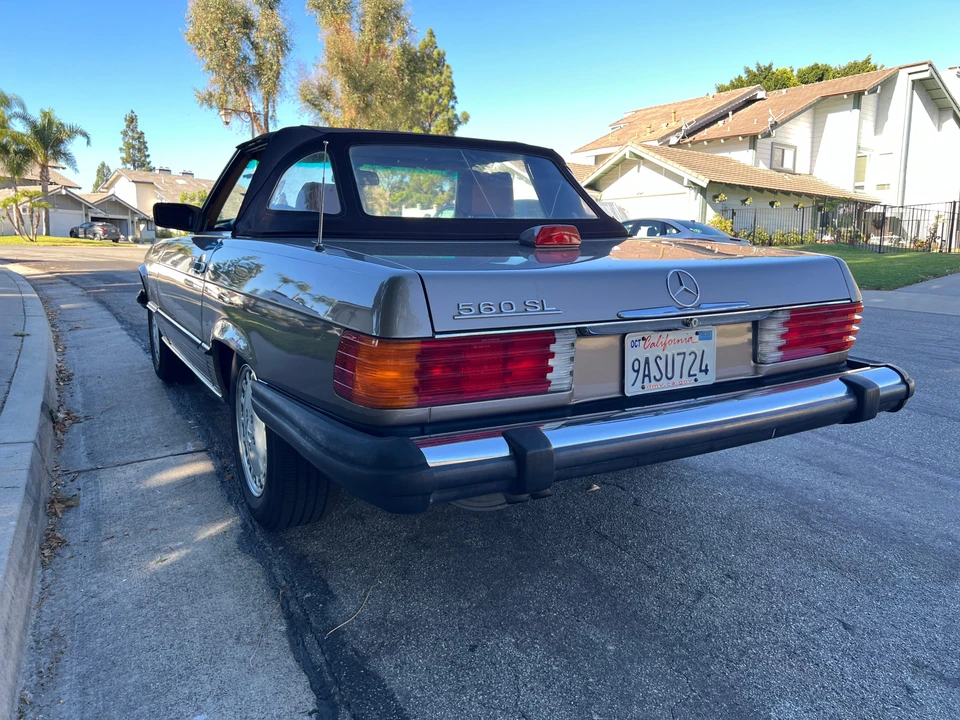 1987 Mercedes-Benz R107 SL-Class - Image 17 of 31