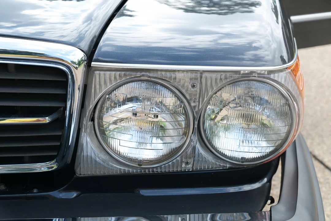 1987 Mercedes-Benz R107 SL-Class - Image 23 of 31