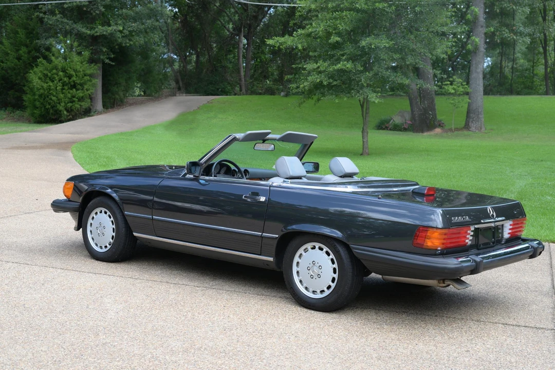 1987 Mercedes-Benz R107 SL-Class - Image 11 of 31