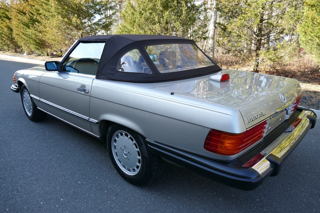 1987 Mercedes-Benz R107 SL-Class - Image 11 of 31