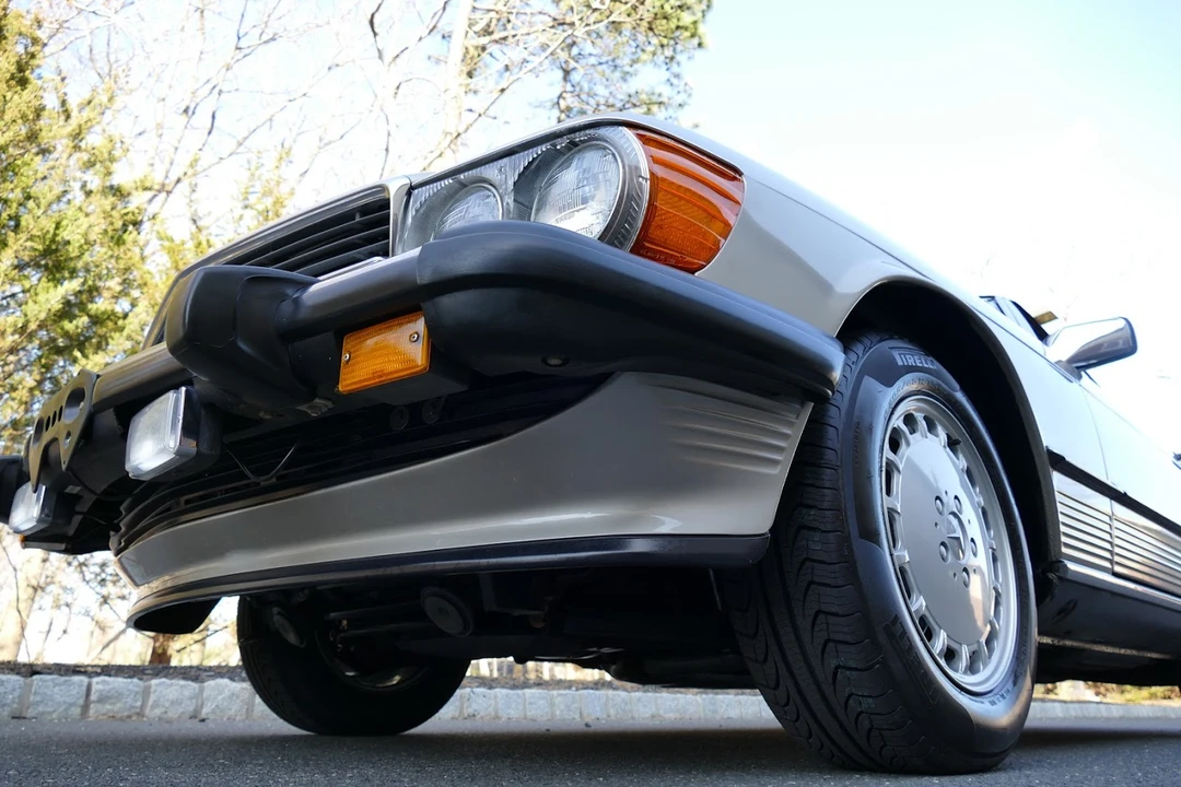 1987 Mercedes-Benz R107 SL-Class - Image 23 of 31
