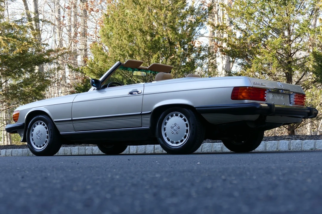 1987 Mercedes-Benz R107 SL-Class - Image 4 of 31