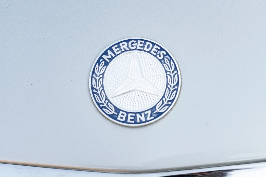 1987 Mercedes-Benz R107 SL-Class - Image 21 of 31
