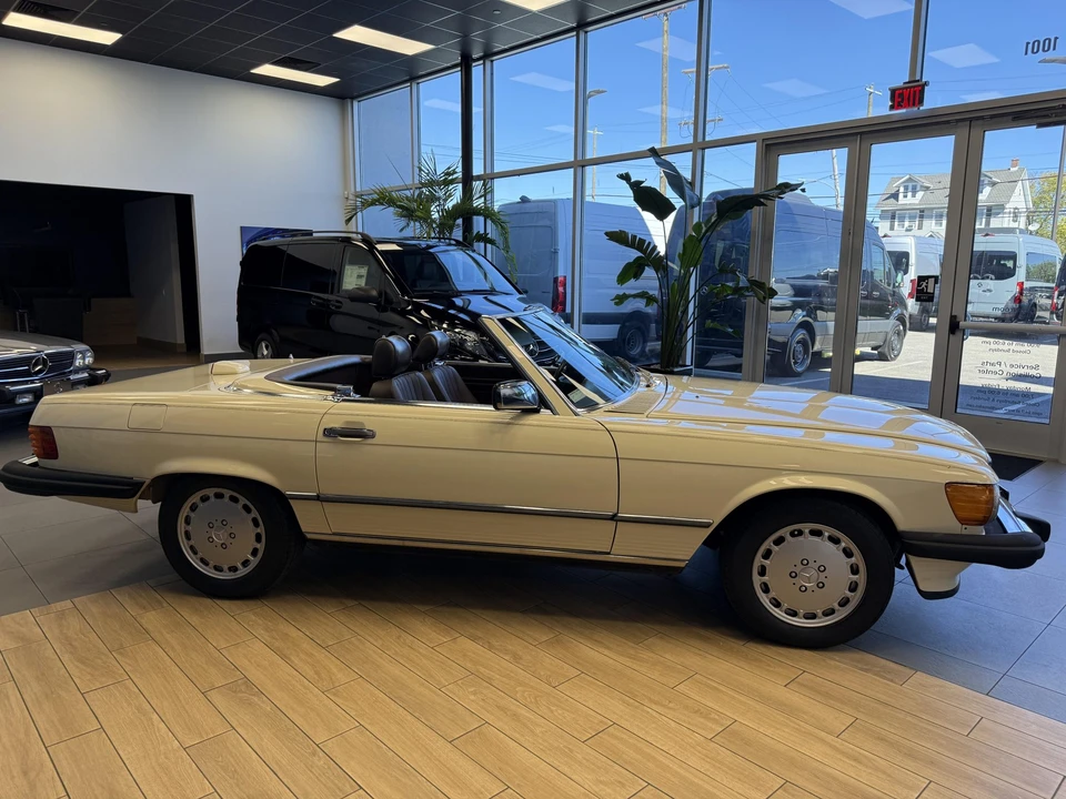1987 Mercedes-Benz R107 SL-Class - Image 27 of 31