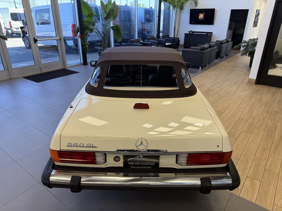 1987 Mercedes-Benz R107 SL-Class - Image 16 of 31