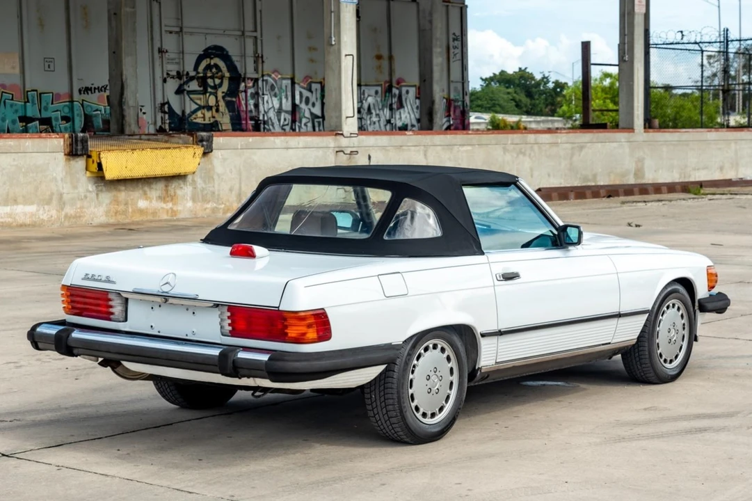 1987 Mercedes-Benz R107 SL-Class - Image 18 of 31