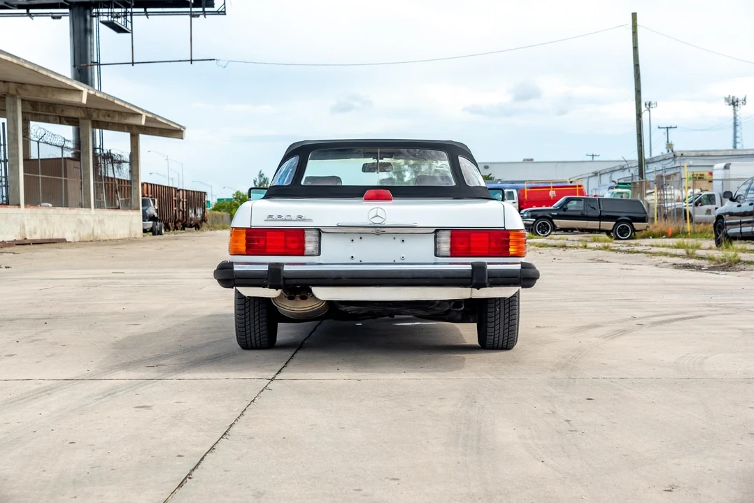 1987 Mercedes-Benz R107 SL-Class - Image 19 of 31
