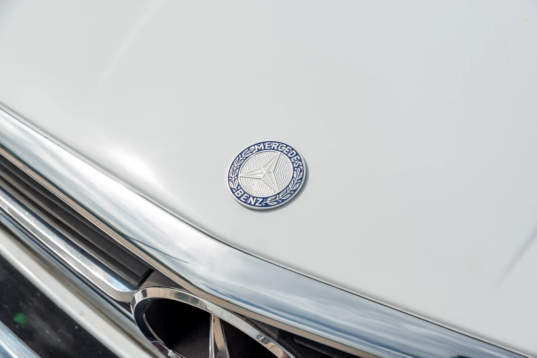 1987 Mercedes-Benz R107 SL-Class - Image 30 of 31