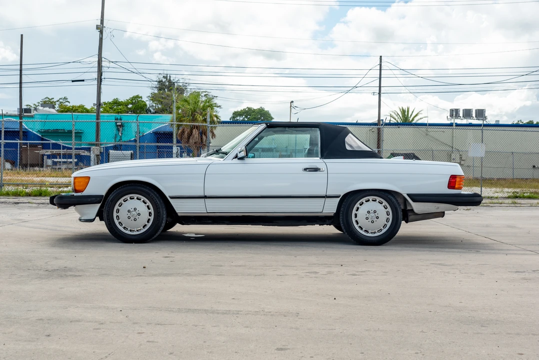 1987 Mercedes-Benz R107 SL-Class - Image 25 of 31