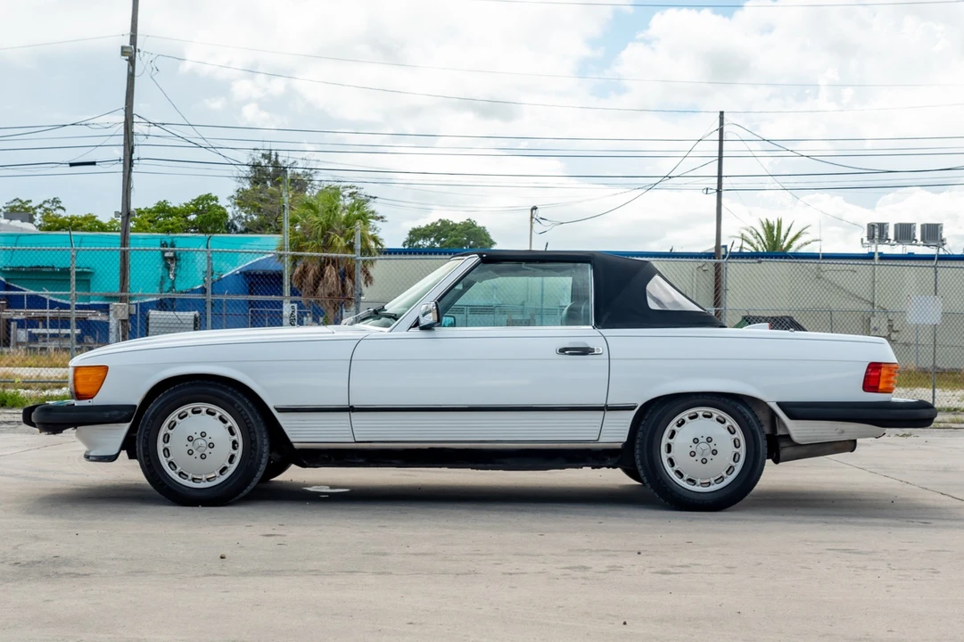 1987 Mercedes-Benz R107 SL-Class - Image 26 of 31