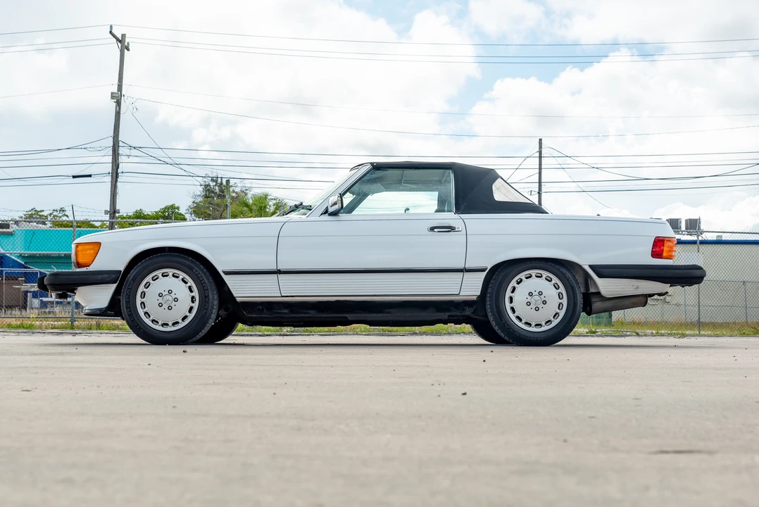 1987 Mercedes-Benz R107 SL-Class - Image 24 of 31