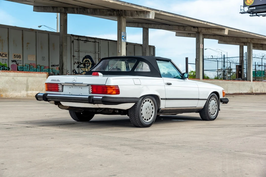 1987 Mercedes-Benz R107 SL-Class - Image 16 of 31