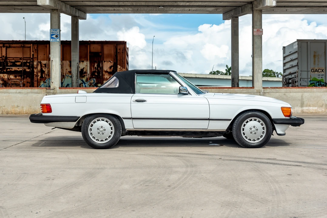 1987 Mercedes-Benz R107 SL-Class - Image 13 of 31