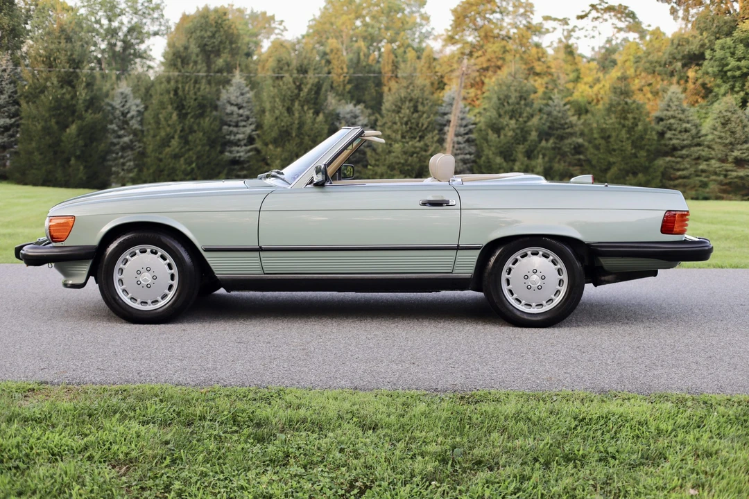 1987 Mercedes-Benz R107 SL-Class - Image 24 of 31