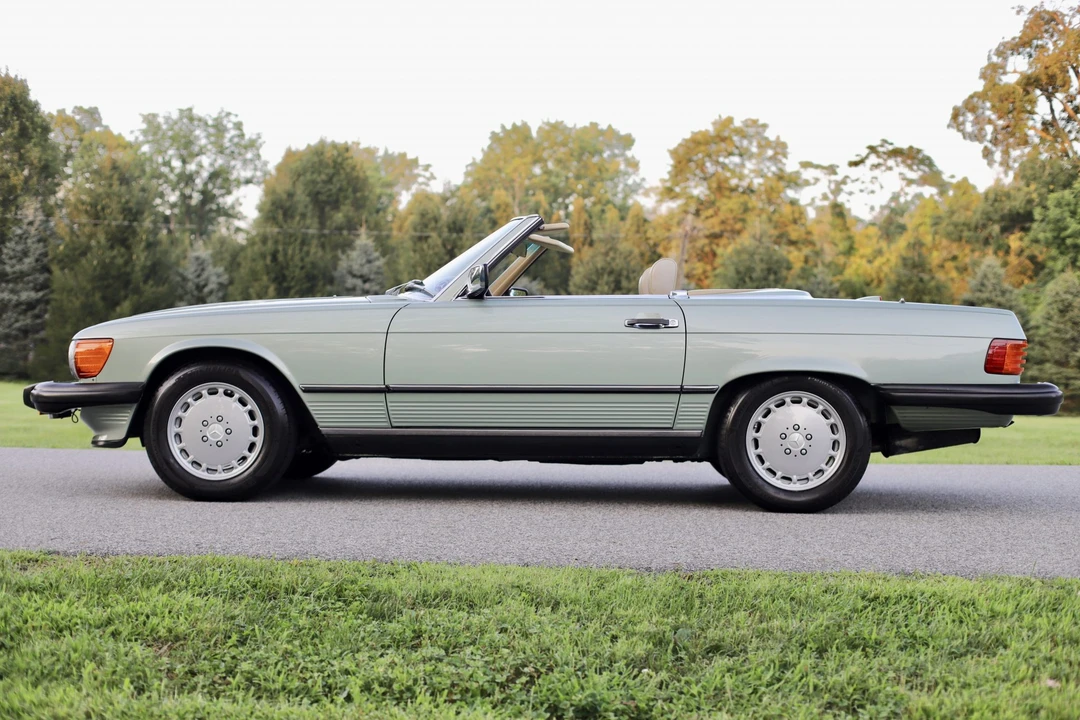 1987 Mercedes-Benz R107 SL-Class - Image 23 of 31