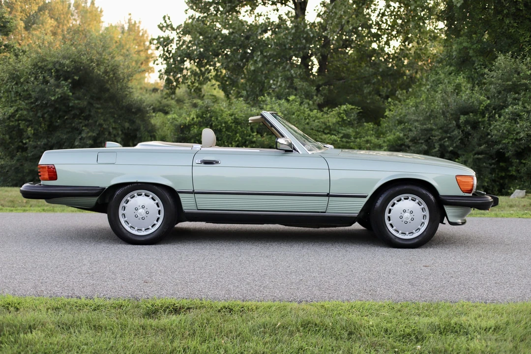 1987 Mercedes-Benz R107 SL-Class - Image 12 of 31