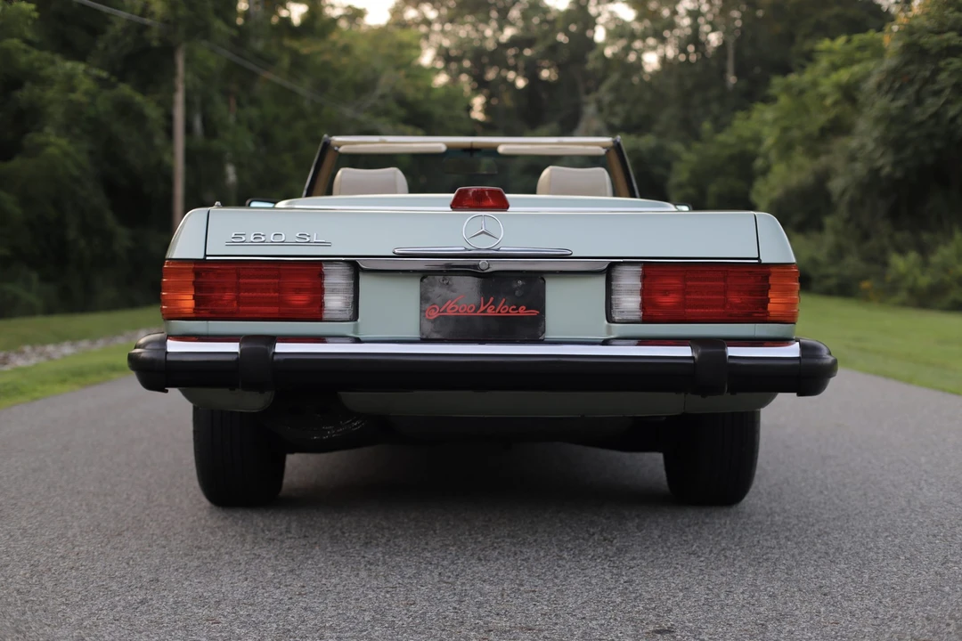 1987 Mercedes-Benz R107 SL-Class - Image 17 of 31