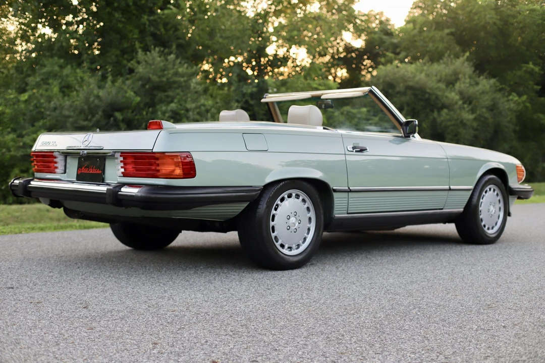 1987 Mercedes-Benz R107 SL-Class - Image 14 of 31
