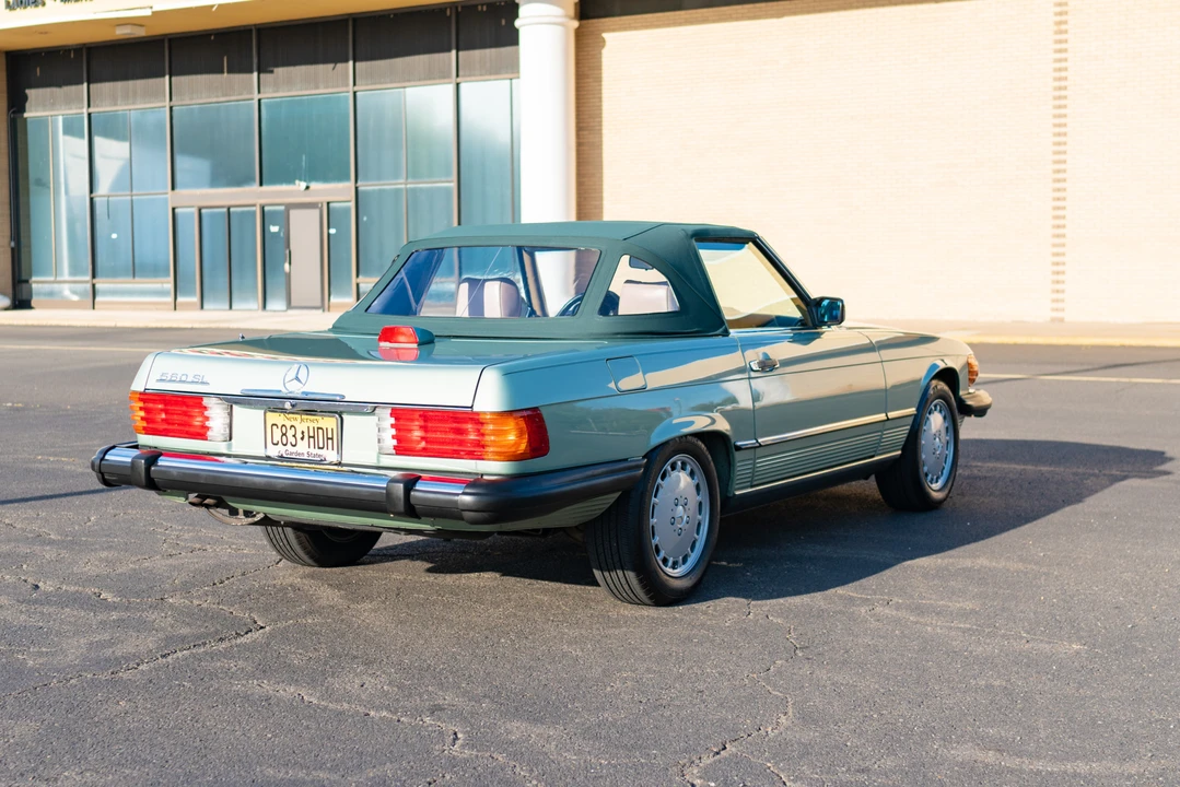 1987 Mercedes-Benz R107 SL-Class - Image 17 of 31