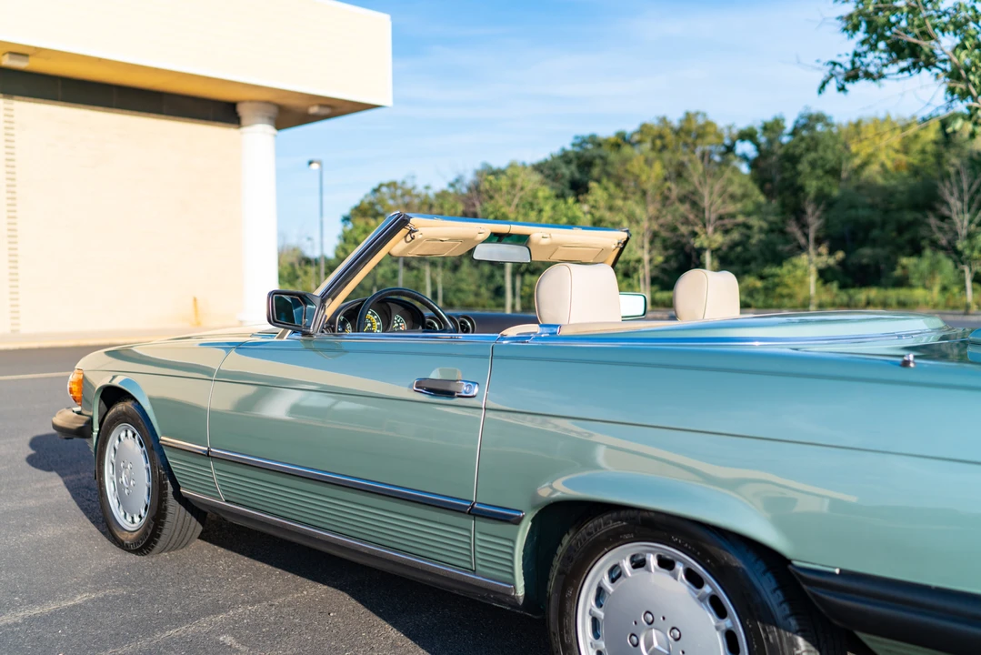 1987 Mercedes-Benz R107 SL-Class - Image 21 of 31